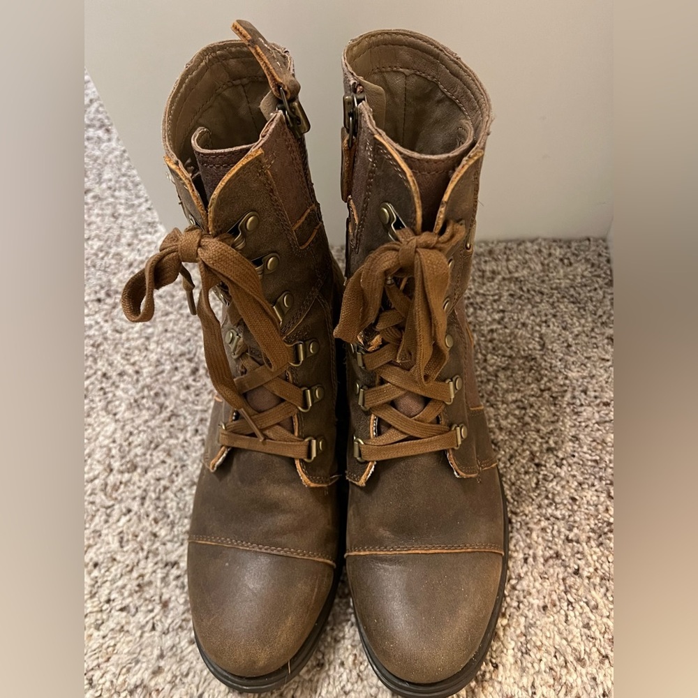 Sorel Carly